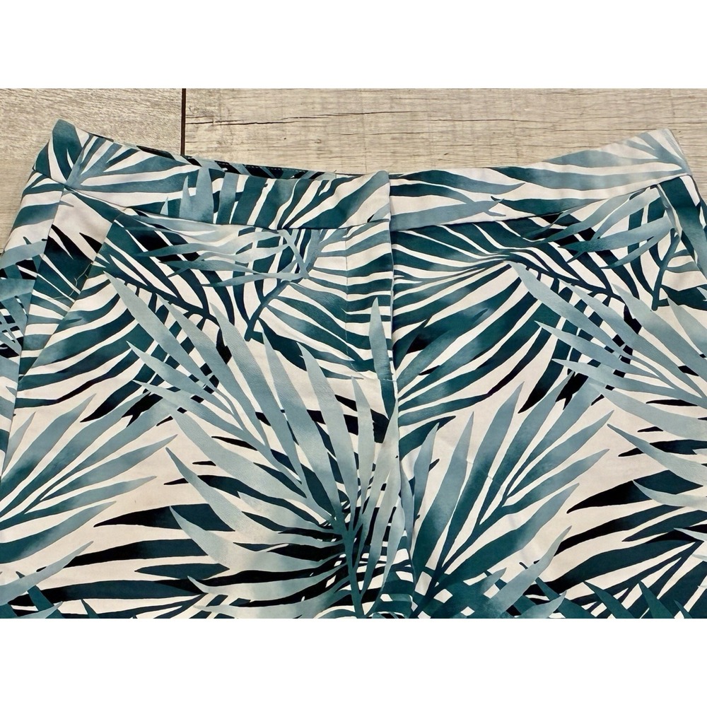 White House Black‎ Market Micro Shorts Size 4 Green Palm AOP Tropical Beach Vaca